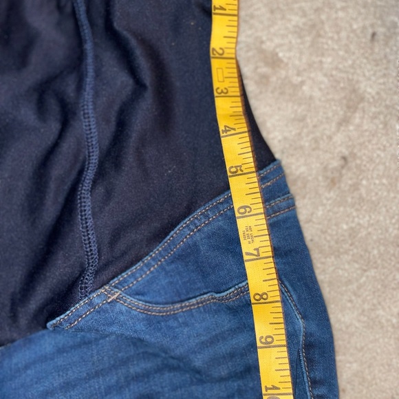 Distressed Maternity Jeggings Ingrid & Isabel Sz12 - Picture 2 of 9